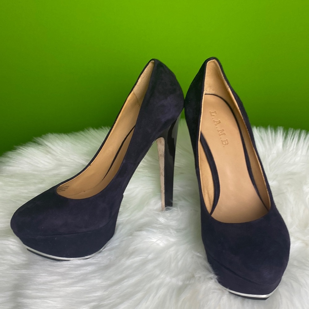 L.A.M.B. PURPLE SUEDE Platform Pumps.  Sz 71/2